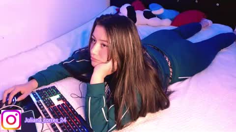 Snapshot of zoe_sexy69 chatting on January 14, 2025, 11:48 pm ZOE online show from January 14, 2025, 11:48 pm