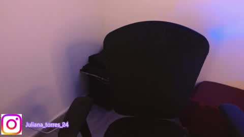 Snapshot of zoe_sexy69 chatting on January 21, 2025, 11:13 pm ZOE online show from January 21, 2025, 11:13 pm