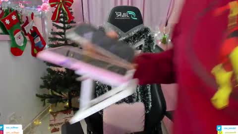 zoe_sullivan_ online show from November 21, 2025, 9:30 am