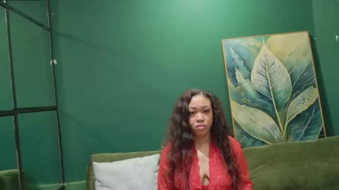 zoe_taylor2001 online show from January 6, 2026, 1:59 pm