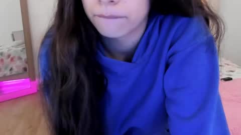 Zoe online show from February 20, 2025, 5:29 pm