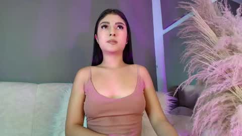 Snapshot of zoee_8 chatting on May 21, 2026, 1:29 pm ZOE online show from May 21, 2026, 1:29 pm