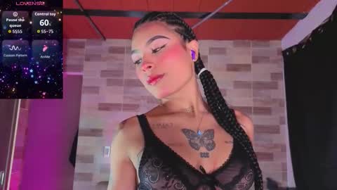 Snapshot of zoee_dolcee chatting on February 13, 2026, 8:38 pm Catt online show from February 13, 2026, 8:38 pm