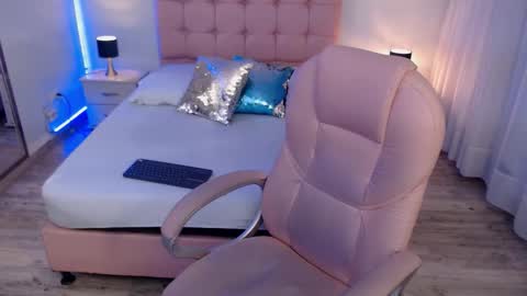 zoe online show from November 27, 2025, 2:13 am