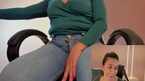 zoee_zi online show from March 27, 2026, 8:30 pm