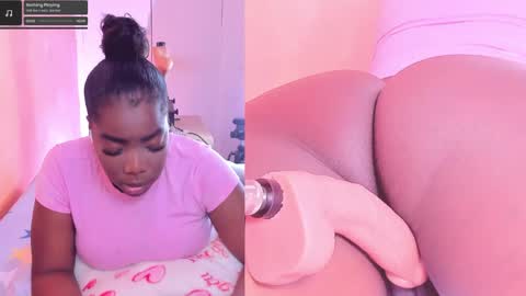 Snapshot of zoeethompson_cm chatting on June 9, 2026, 11:22 am online show from June 9, 2026, 11:22 am