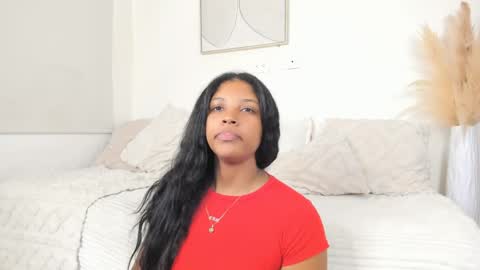 Snapshot of zoegarner10 chatting on June 1, 2026, 7:37 pm zoegarner10 online show from June 1, 2026, 7:37 pm
