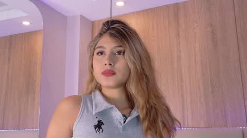 Zoe online show from April 7, 2026, 11:32 am