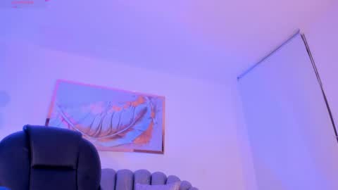 Zoe Presley  online show from October 27, 2025, 1:42 am