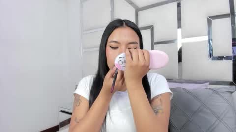 ZoeSwam online show from March 26, 2026, 12:11 pm