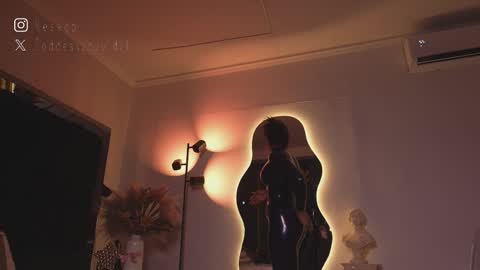 zoevidal_ online show from February 28, 2026, 11:55 am