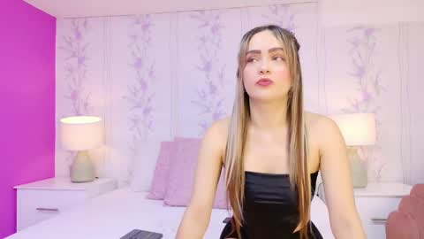Snapshot of zoewilliis chatting on September 30, 2025, 12:43 pm ZoeWilliis online show from September 30, 2025, 12:43 pm
