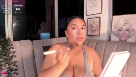 Snapshot of zoey_thommpson chatting on October 6, 2025, 11:35 pm zoey thommpson online show from October 6, 2025, 11:35 pm