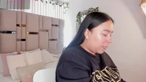 Snapshot of zoey_thommpson chatting on January 11, 2026, 1:27 pm zoey thommpson online show from January 11, 2026, 1:27 pm