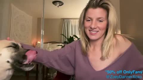 Zoeydanner online show from February 6, 2025, 4:21 am