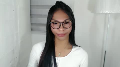 Snapshot of zoeygorgeous19 chatting on March 8, 2025, 9:29 pm zoey online show from March 8, 2025, 9:29 pm