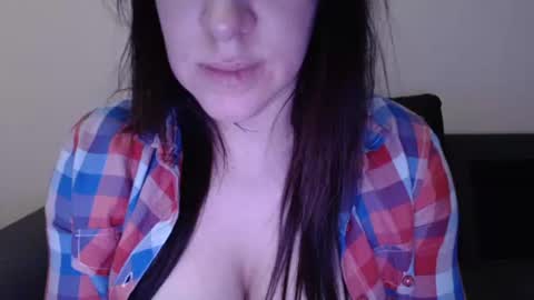 zoibee online show from January 30, 2025, 8:42 pm