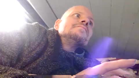 Snapshot of zolexthomas chatting on March 9, 2025, 6:11 pm zolexthomas online show from March 9, 2025, 6:11 pm