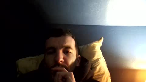 zom online show from December 4, 2025, 5:21 pm