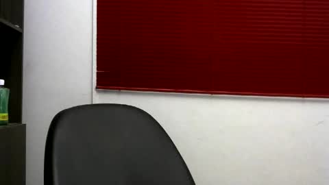 Snapshot of zoro_00 chatting on November 8, 2025, 12:44 am zoro_00 online show from November 8, 2025, 12:44 am