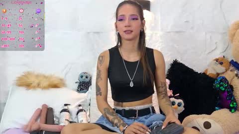 Violeta online show from September 15, 2025, 1:00 pm