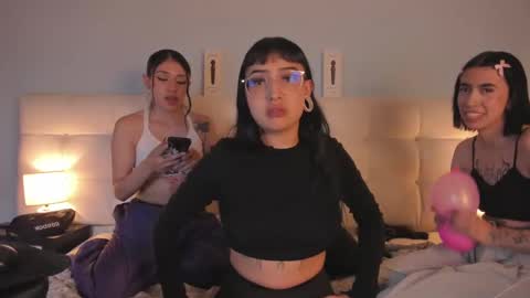 cintya kors online show from February 1, 2025, 6:10 am