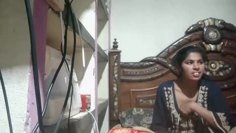 Snapshot of zoyakhan803 chatting on February 15, 2025, 7:17 pm zoyakhan803 online show from February 15, 2025, 7:17 pm