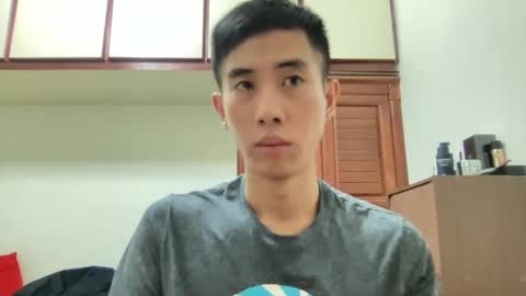 Z online show from December 5, 2024, 3:28 pm