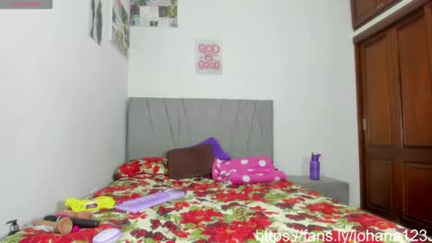 Snapshot of zule__williams chatting on April 23, 2026, 10:14 am zule online show from April 23, 2026, 10:14 am