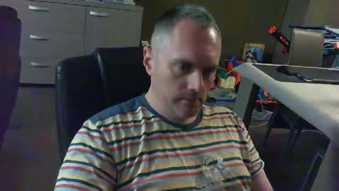 zultem online show from September 18, 2025, 4:14 am