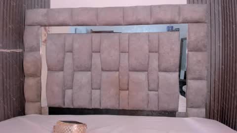 Zuly  online show from November 26, 2025, 1:01 pm