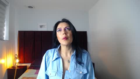 Snapshot of zuzana21 chatting on December 6, 2024, 12:49 pm Zuzana21 online show from December 6, 2024, 12:49 pm