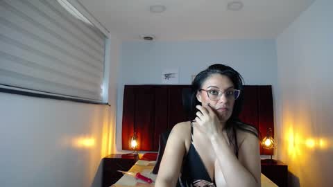 Snapshot of zuzana21 chatting on December 19, 2024, 5:08 pm Zuzana21 online show from December 19, 2024, 5:08 pm