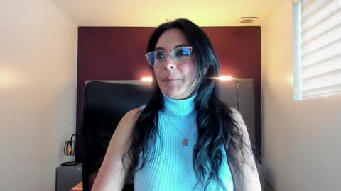 Snapshot of zuzana21 chatting on December 24, 2024, 12:44 pm Zuzana21 online show from December 24, 2024, 12:44 pm