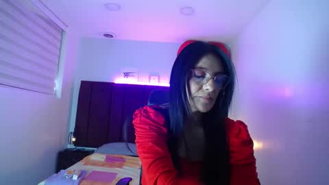 Snapshot of zuzana21 chatting on February 24, 2025, 12:48 pm Zuzana21 online show from February 24, 2025, 12:48 pm