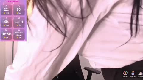 Zuzana21 online show from April 14, 2026, 1:06 pm