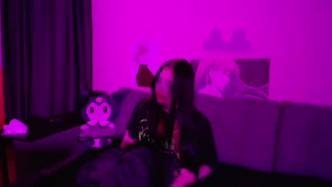 Ashley online show from April 14, 2026, 9:43 pm