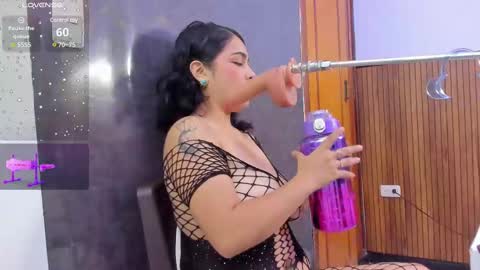 ZYLE online show from February 25, 2025, 7:36 pm