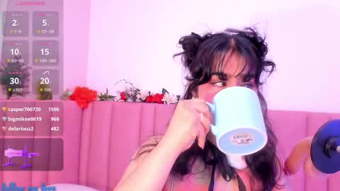 ZYLE online show from October 31, 2025, 12:06 pm