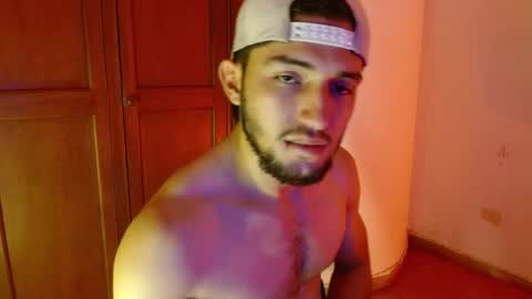 Snapshot of zyon_benet1 chatting on October 9, 2025, 2:15 pm Zyon online show from October 9, 2025, 2:15 pm
