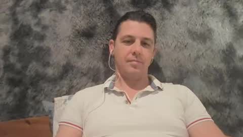 Artnoyz Shower online show from September 23, 2025, 8:12 pm