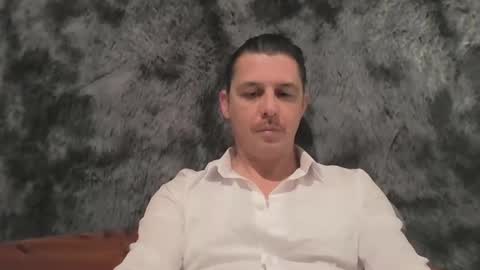 Artnoyz Shower online show from November 4, 2025, 9:47 pm