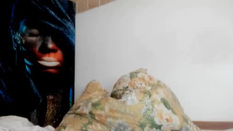 zzarraaa online show from September 11, 2025, 6:19 pm