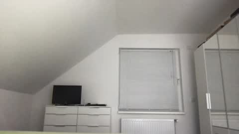 Snapshot of zzz123_cam chatting on November 1, 2025, 3:58 pm zzz123_cam online show from November 1, 2025, 3:58 pm