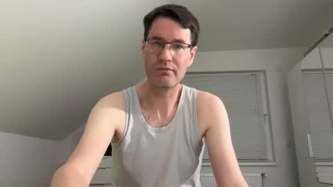 zzz123_cam online show from February 27, 2026, 10:43 pm