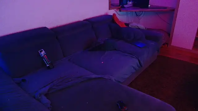 davidgntxxxxx online show from December 19, 2025, 6:26 pm