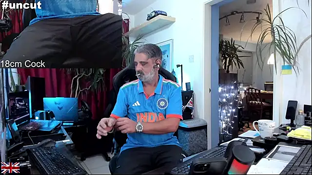 OnlineBossUK online show from October 22, 2025, 7:02 pm