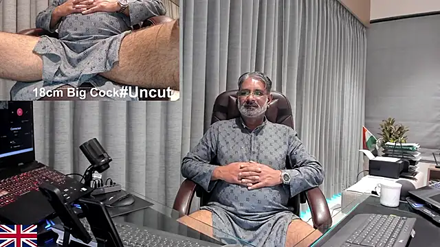 OnlineBossUK online show from March 18, 2026, 12:36 am