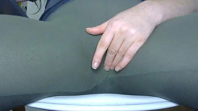 Squirtlady38 online show from November 9, 2025, 12:42 am