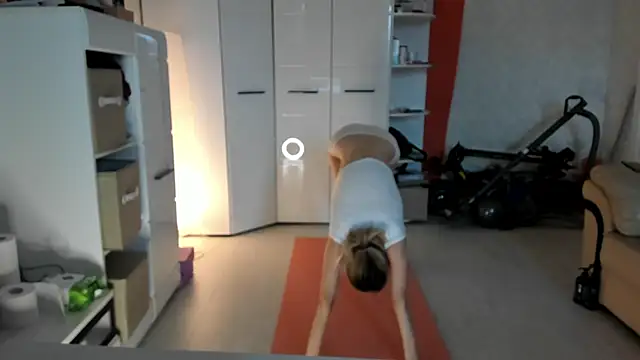 Snapshot of angelmommu chatting on March 19, 2025, 4:47 am angelmommu online show from March 19, 2025, 4:47 am